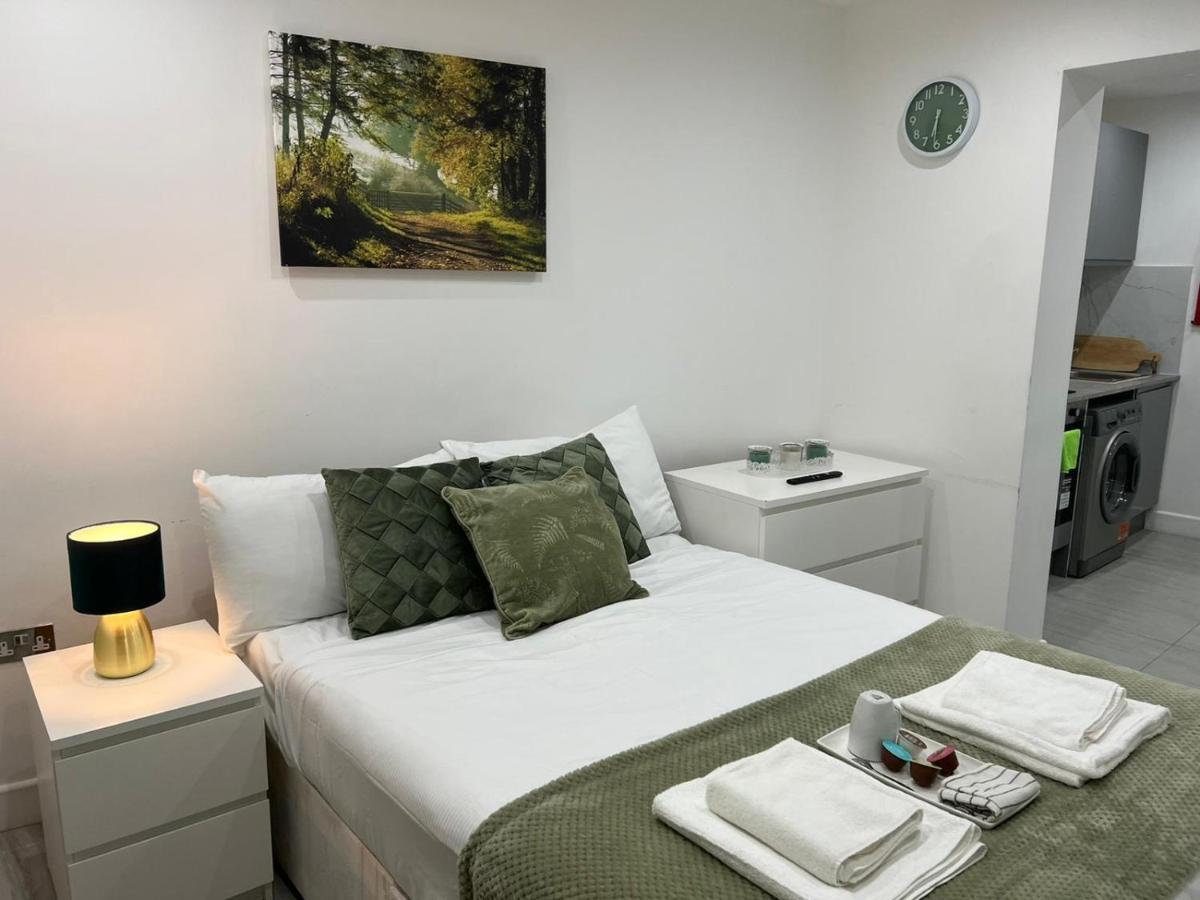 Central Harrow Cozy Apartment With Free Parking Harrow on the Hill 客房 照片