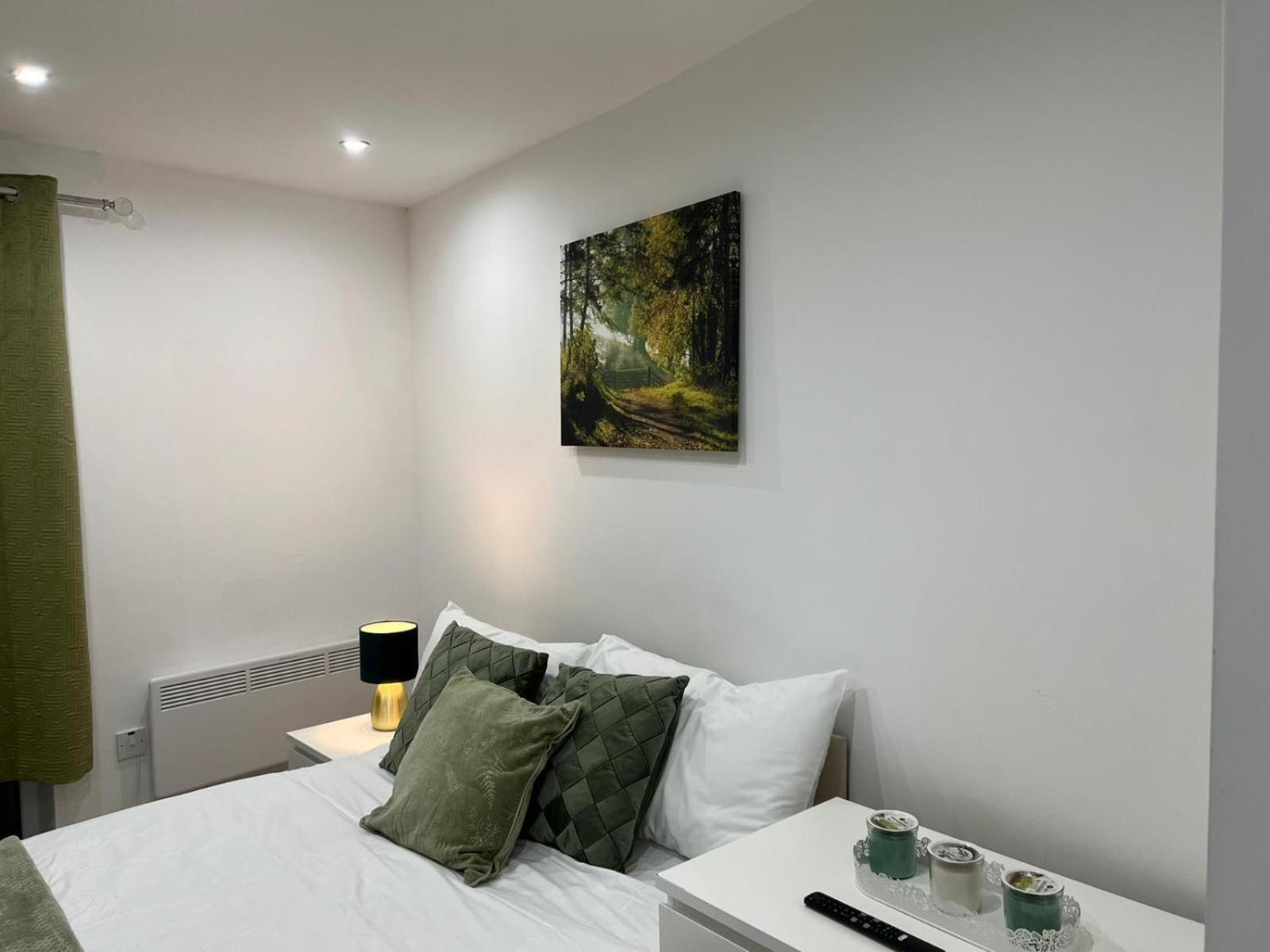 Central Harrow Cozy Apartment With Free Parking Harrow on the Hill 客房 照片