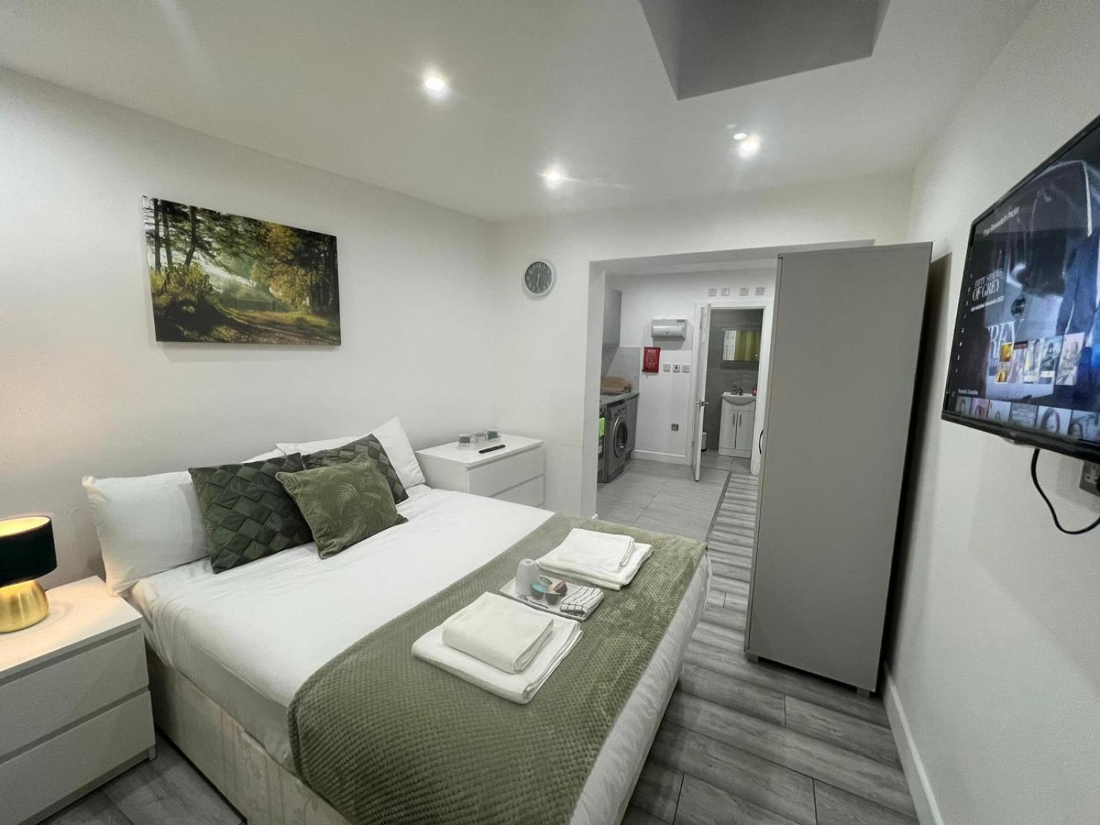 Central Harrow Cozy Apartment With Free Parking Harrow on the Hill 客房 照片