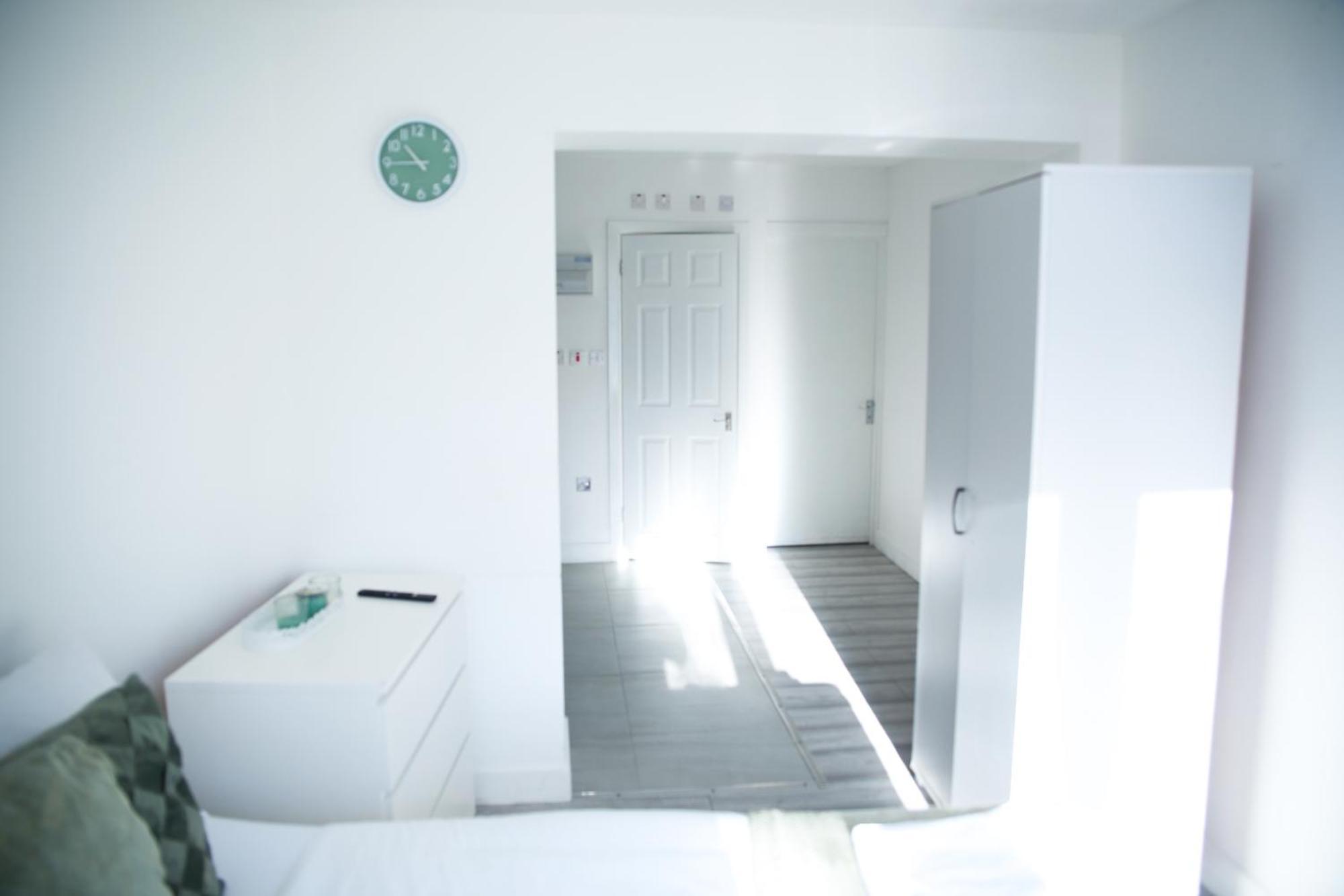 Central Harrow Cozy Apartment With Free Parking Harrow on the Hill 客房 照片