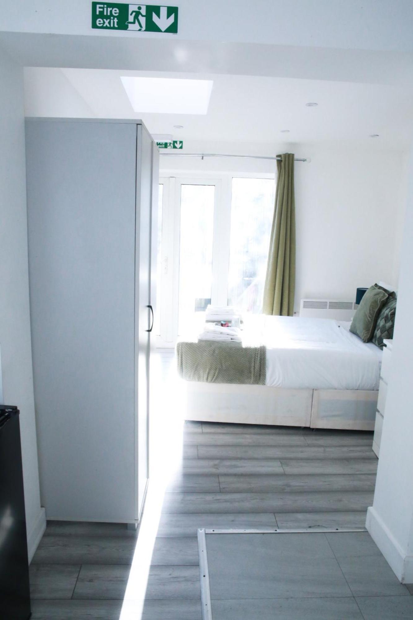 Central Harrow Cozy Apartment With Free Parking Harrow on the Hill 外观 照片
